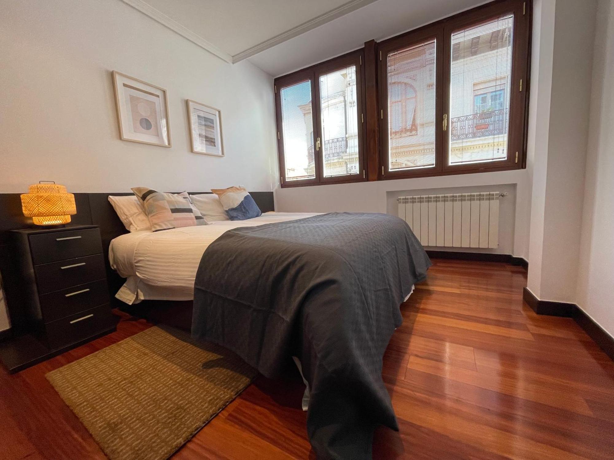 Atuaire Home Vivienda A Luminosa Parking Incluido En Plena Calle Comercial Burgo Dış mekan fotoğraf