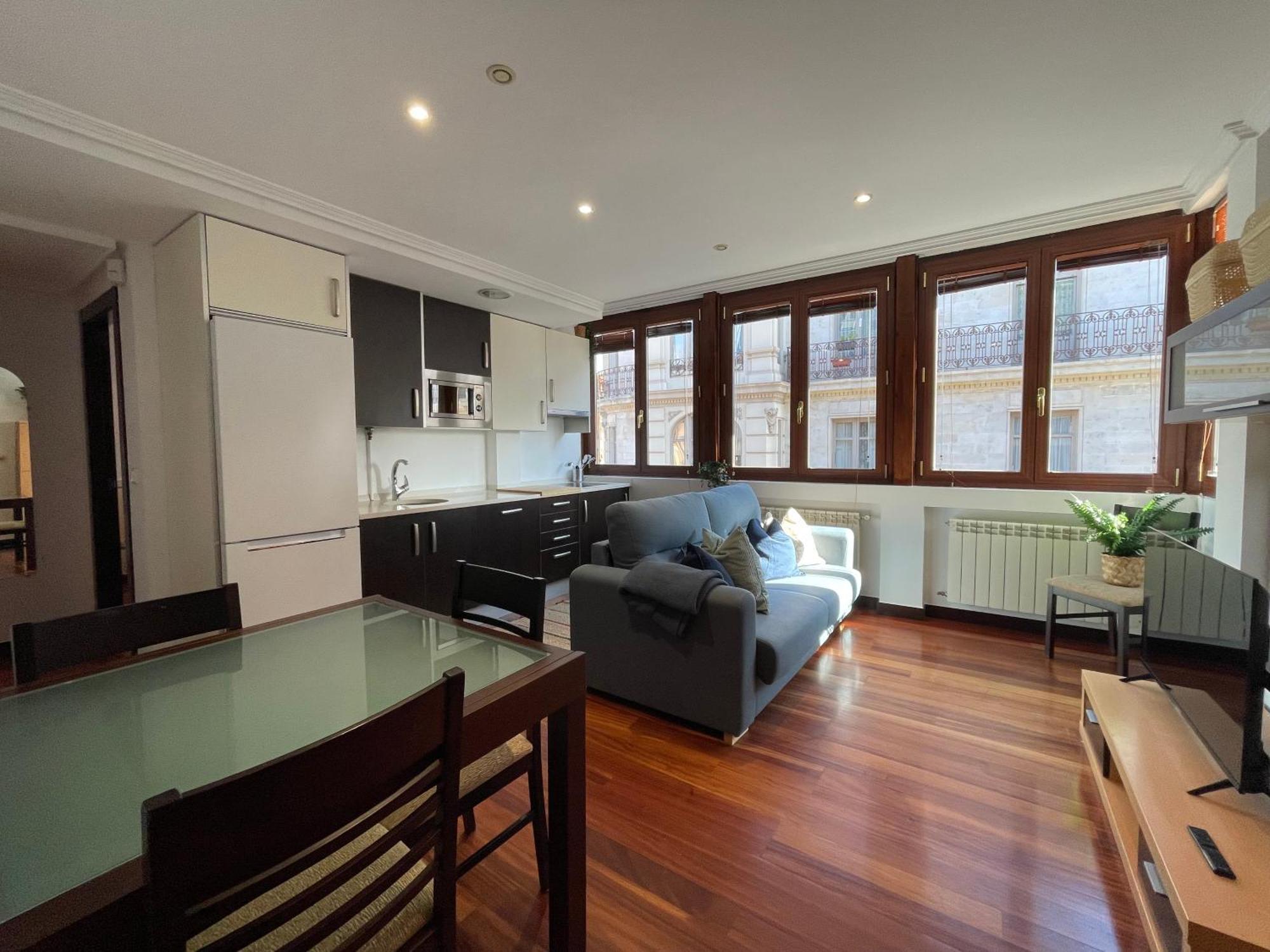 Atuaire Home Vivienda A Luminosa Parking Incluido En Plena Calle Comercial Burgo Dış mekan fotoğraf
